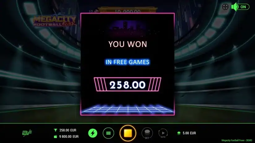 Megacity Football Fever slot screenshot 