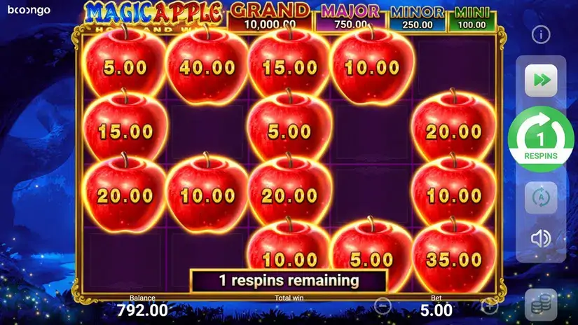 Magic Apple Hold and Win slot screenshot 5