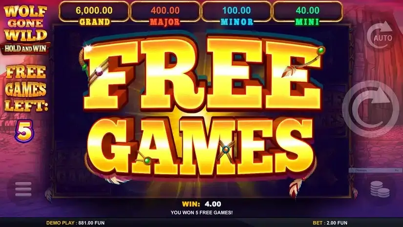 Wolf Gone Wild Hold And Win slot screenshot 2
