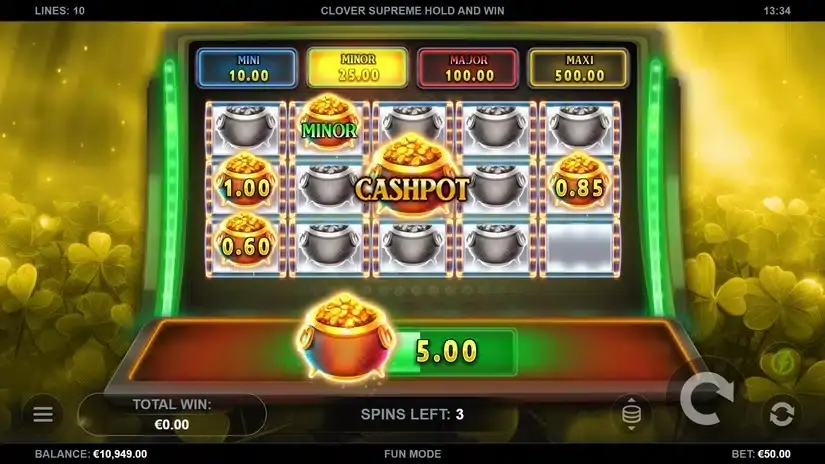 Clover Supreme Hold and Win slot screenshot 4