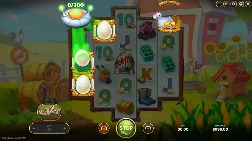Golden Egg Invaders slot screenshot 2