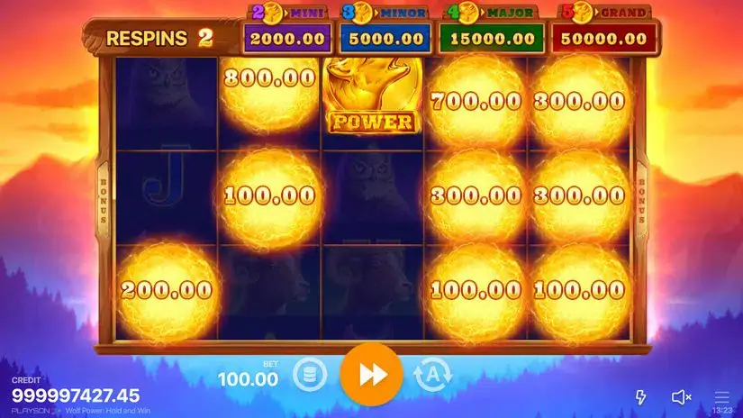 Wolf Power: Hold and Win slot screenshot 3