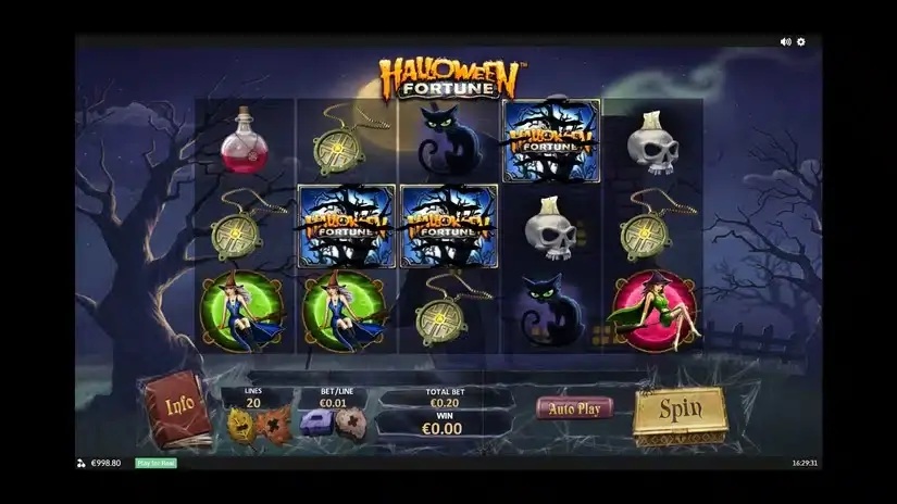 Halloween Fortune slot screenshot 