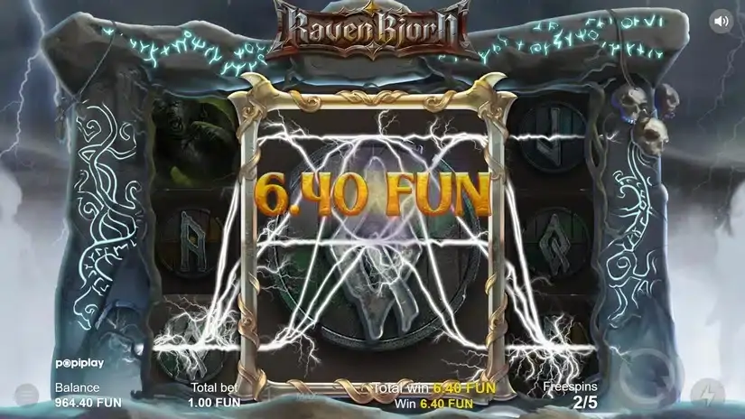 Raven Bjorn slot screenshot 5